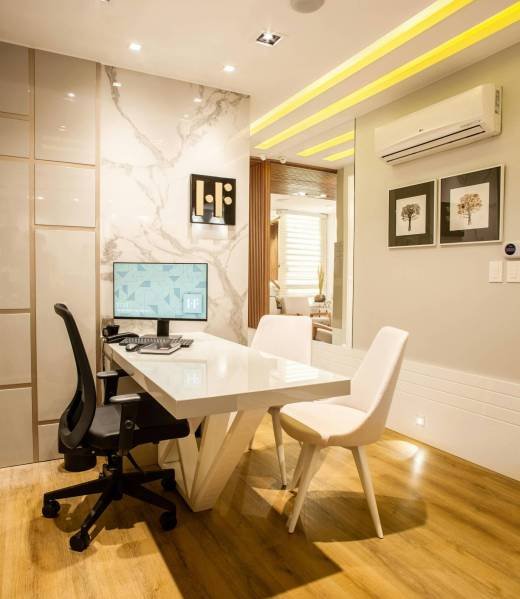 pexels-jonathanborba-3316924